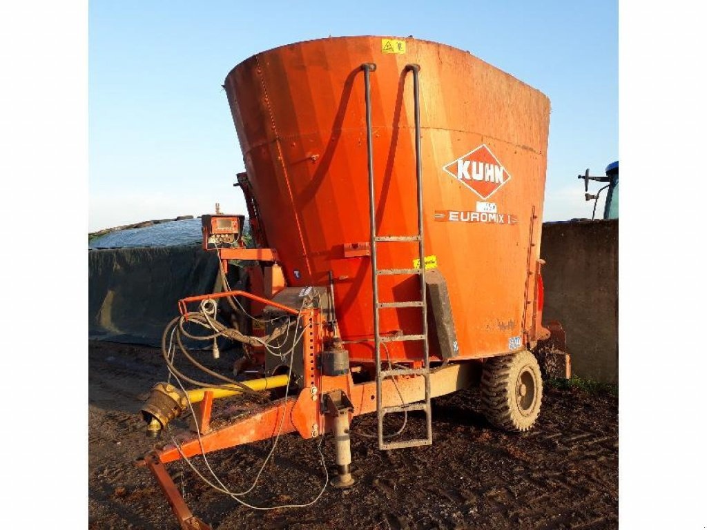 Kuhn bol 12 m3 silagecutterandspreader €6,900