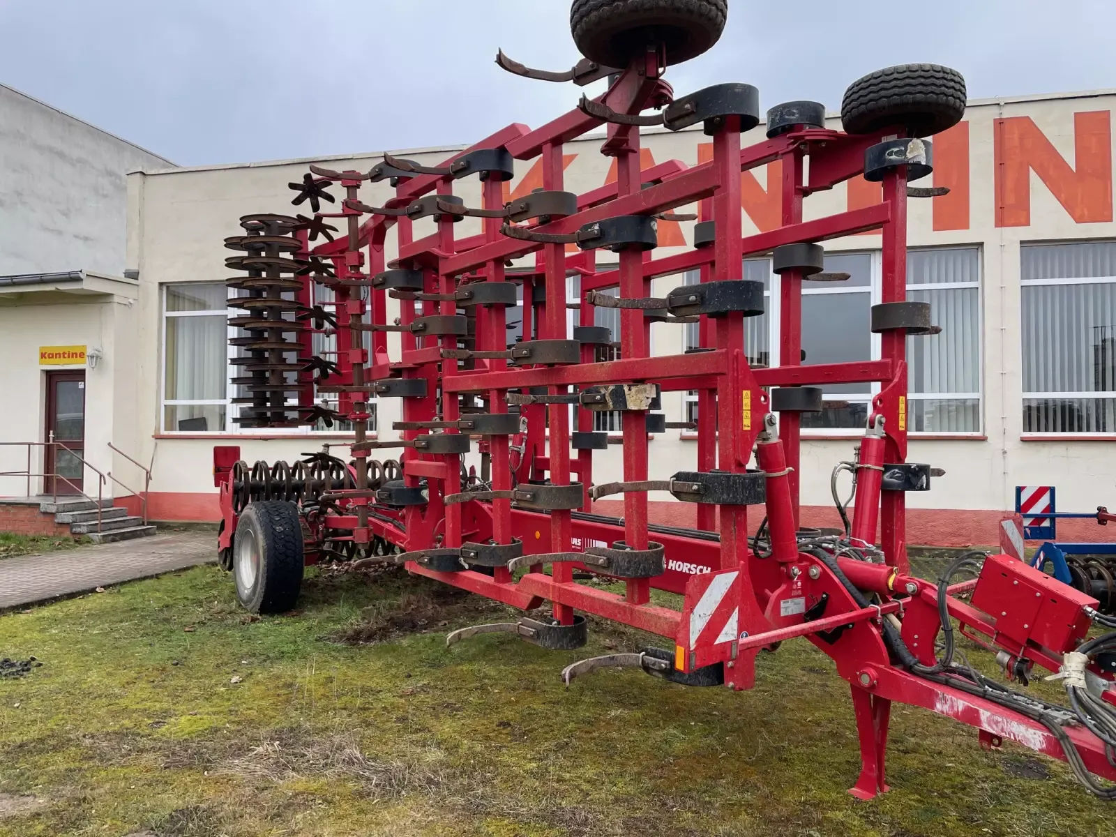 E-FARM: HORSCH Tiger 8 XL - Cultivator - id ZYNJHX2 - €49,000 - Year of construction: 2021 - Germany
