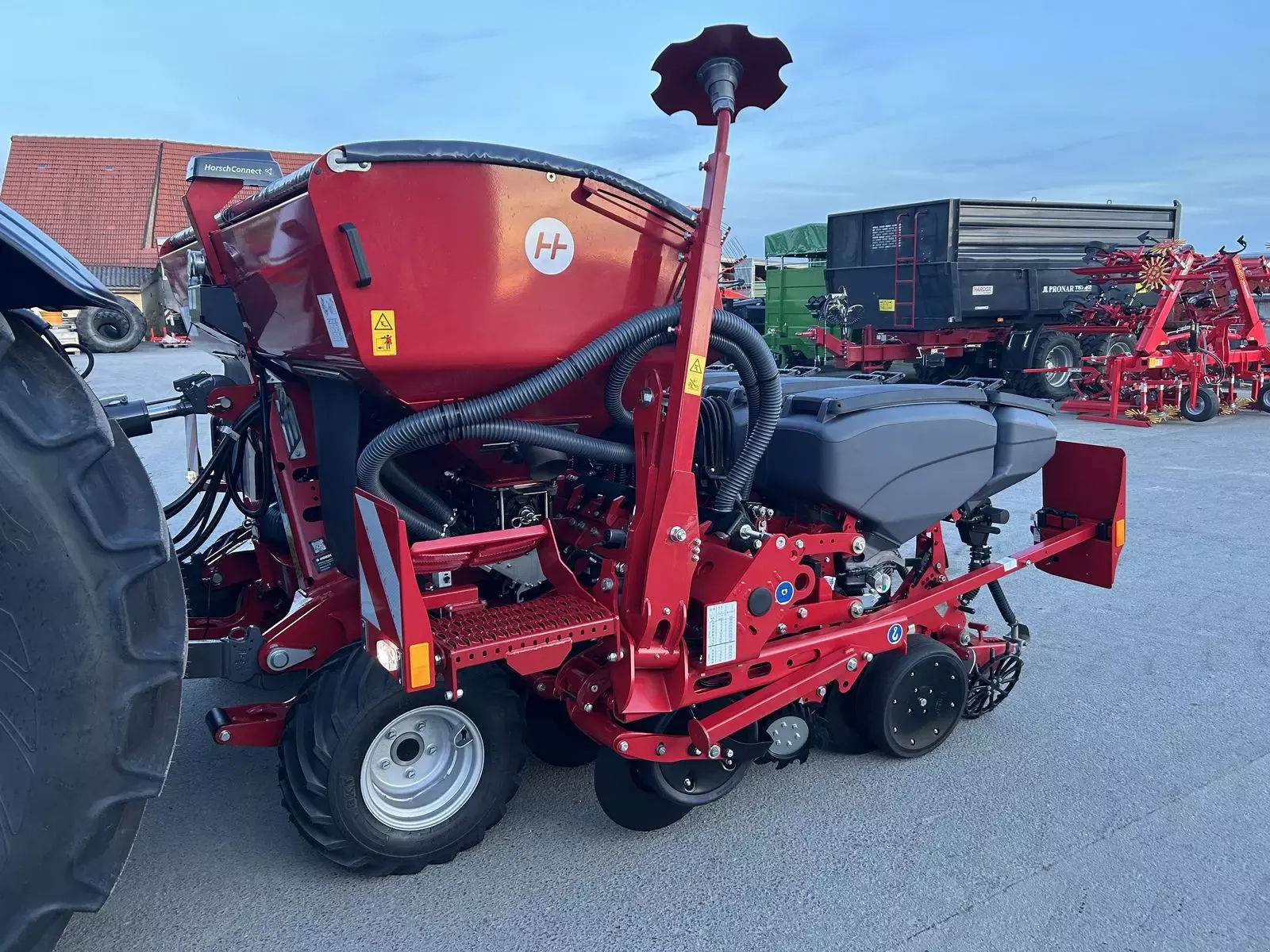E-FARM: HORSCH maestro 6 tv - Einzelkornsämaschine - id MVLDRKM - 70.300 € - Baujahr: 2025 - Österreich