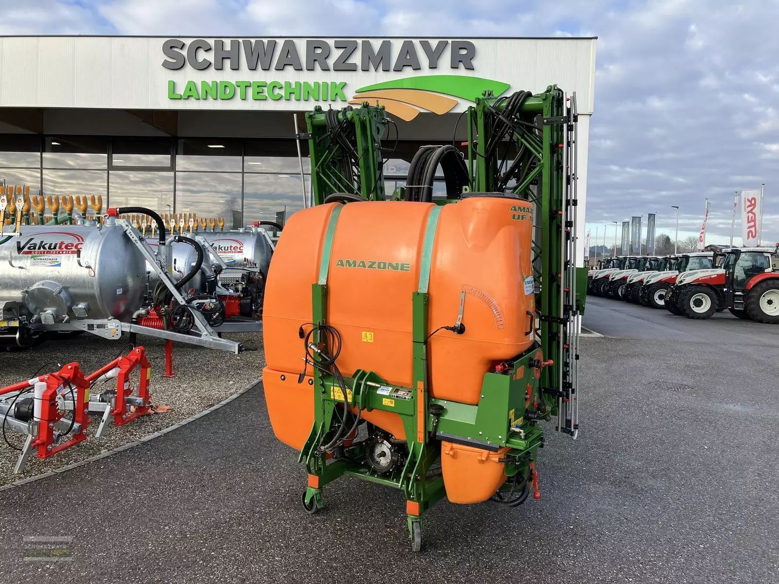 E-FARM: Amazone uf1801 - Pulverizador - id Y3JNRUE - 28.906 € - Año: 2014 - Horas: 412,Austria