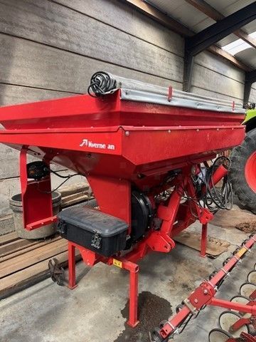 Kverneland df 1 - eldos Direct Drill €11,000