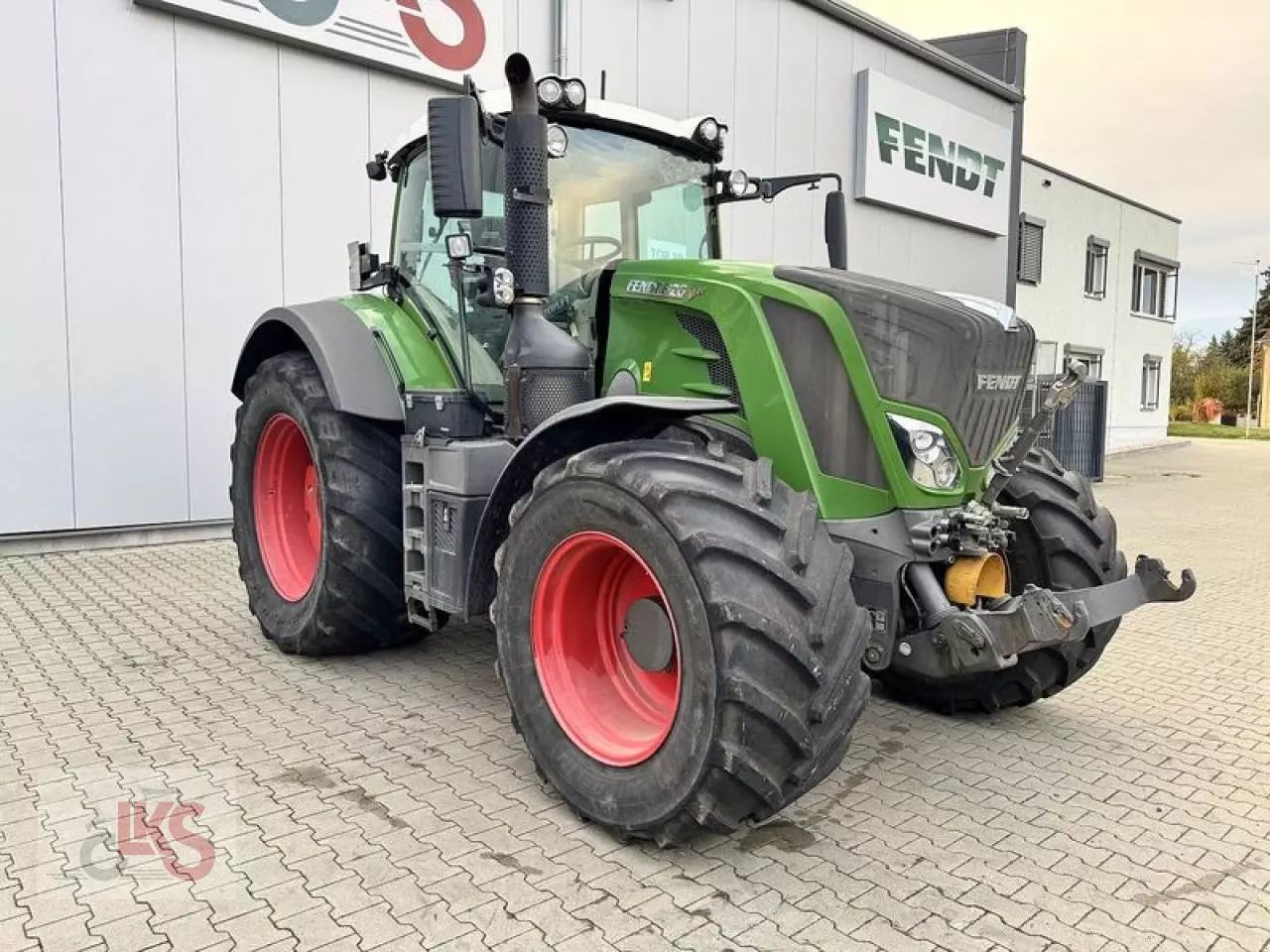 826 Vario Tractor 75.000 €