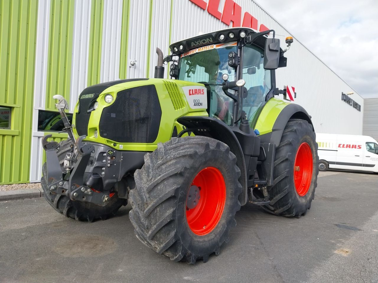 E-FARM: Claas Axion 800 - Traktor - id KUGQBAN - 98.000 € - Baujahr: 2020 - Abgelesene Motorstunden: 2.745,Motorleistung (PS): 205,Frankreich