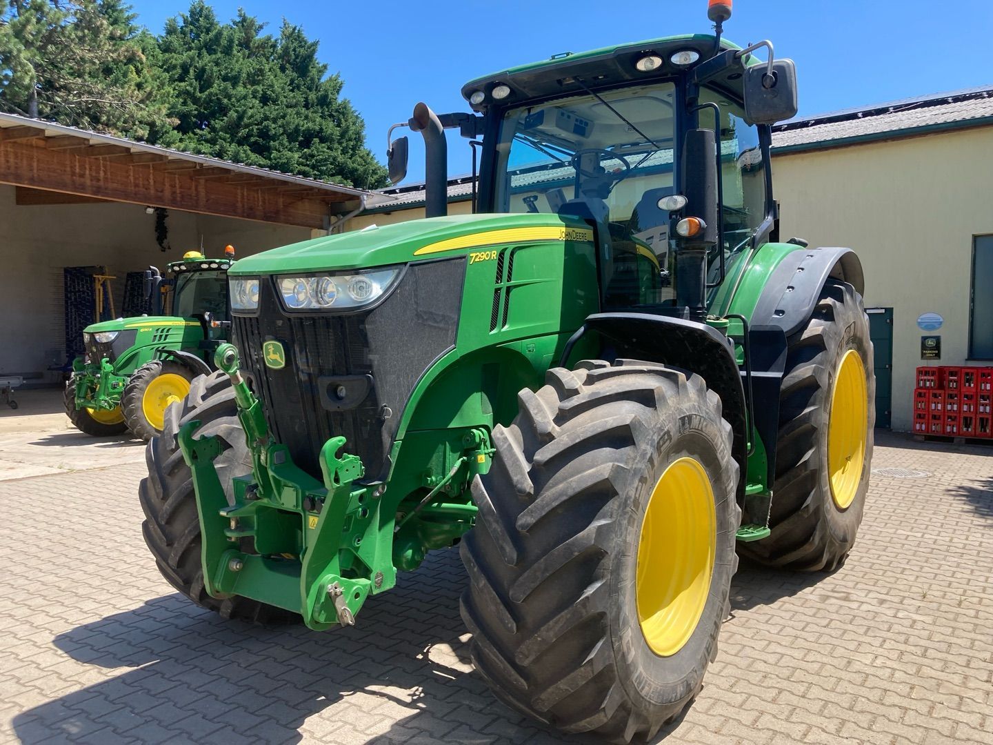 E-FARM: John Deere 7290 R - Tractor - id 9ZHVYS9 - €99,583 - Year of construction: 2014 - Engine hours: 4,264,Engine power (HP): 290,Austria