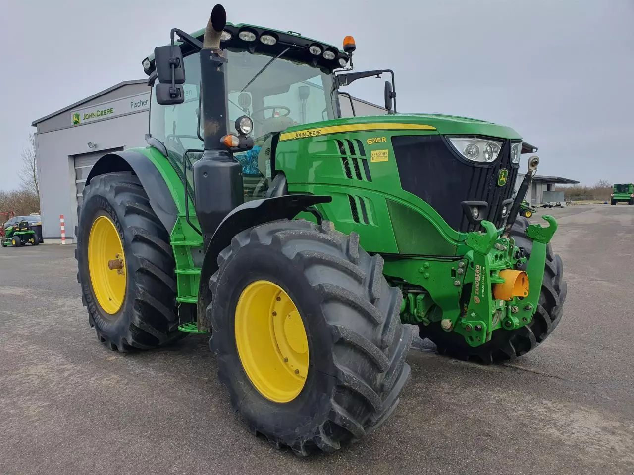 John Deere 6215 R Traktor 72.900 €