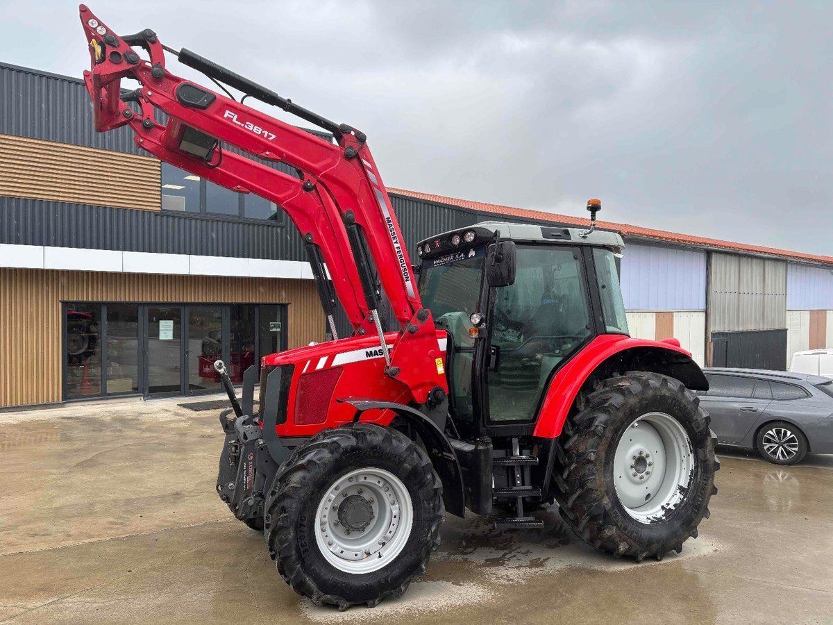 Massey Ferguson 5455 Tractor €45,000