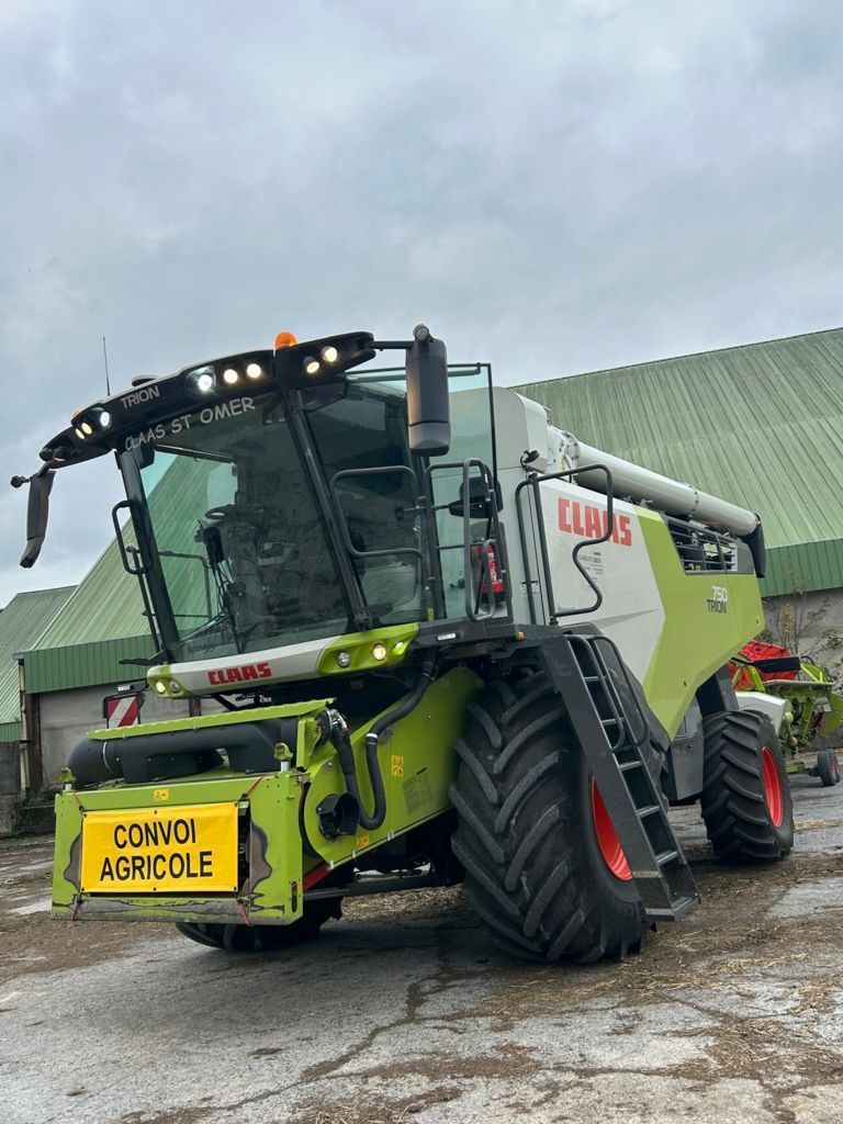 Claas Trion 750 Combine harvester €270,000