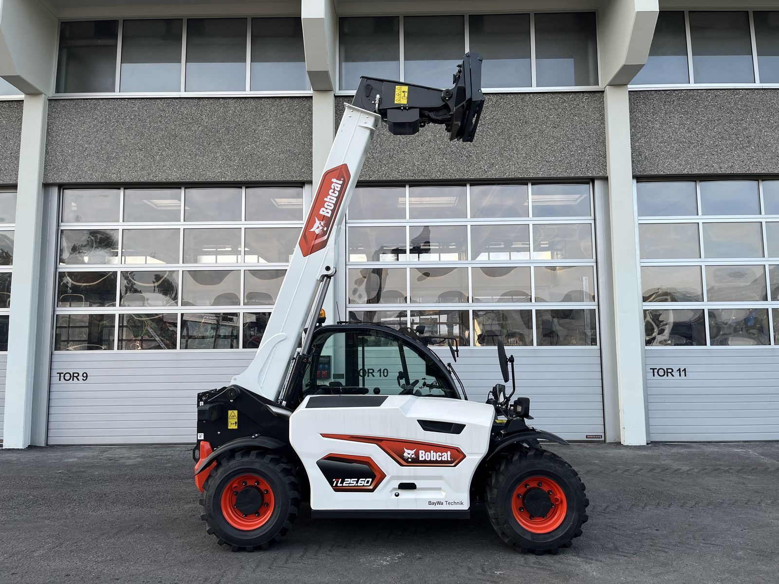 E-FARM: Bobcat tl25-60 agri - Manipulador telescópico - id QJJATEY - Año: 2023 - Horas: 110,Potencia del motor: 75,Austria