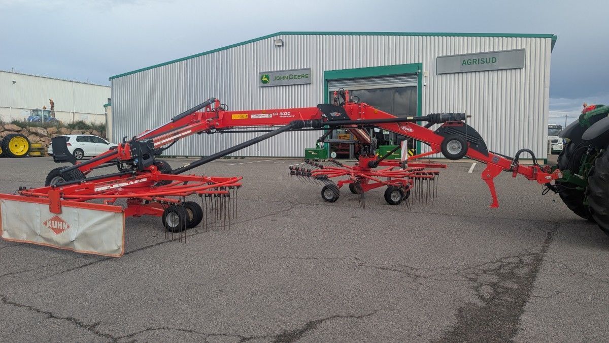 Kuhn GA 8030 Karuzelowy przetrząsacz do siana 13 000 €