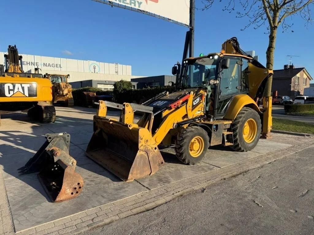 Caterpillar 432f2 Nakladač / Bagr / Stohovač 65 000 €