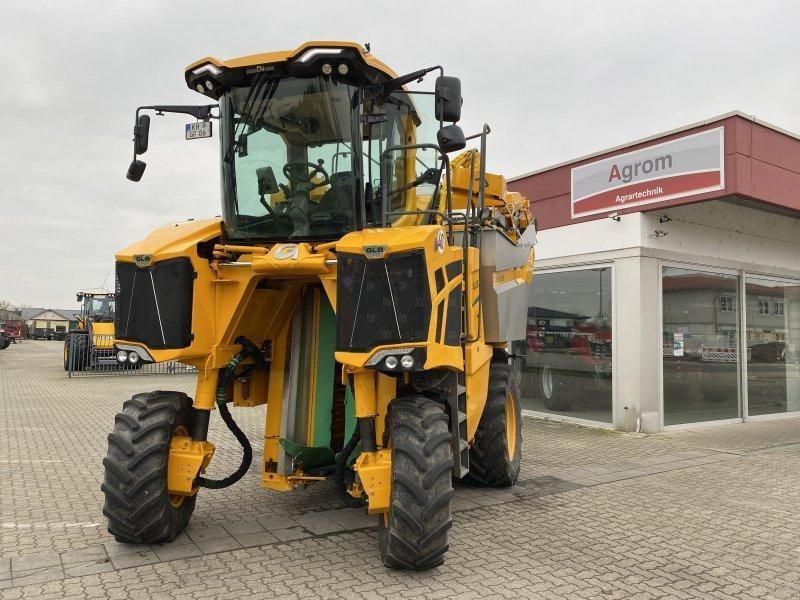 GREGOIRE BESSON gl 8.6 Grape harvester €225,000