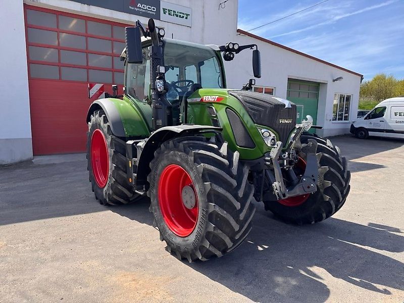 Fendt 724 Vario Tractor €209,000