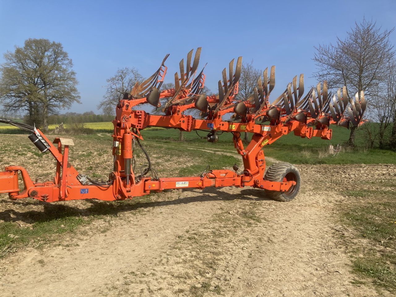 Kuhn vari-leader 6eh42 Plough €38,000