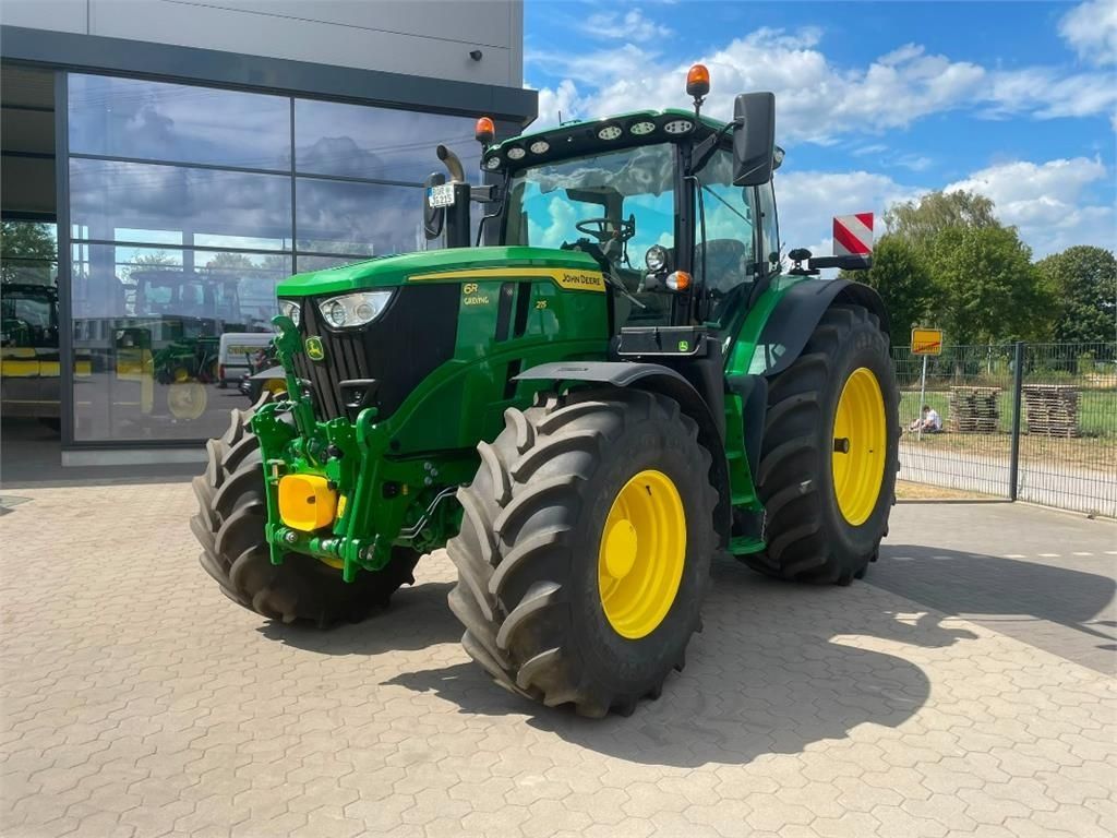 John Deere 6R 215 Tractor €187,500
