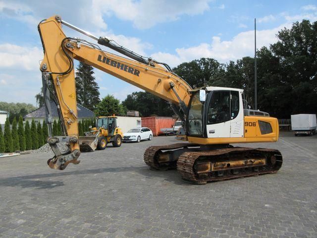 Liebherr r 906 lc litronic, crawler excavator Crawler excavator €39,412