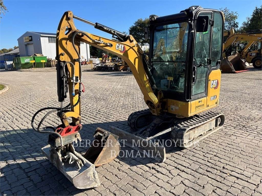 E-FARM: Caterpillar 301.8-05 - Koparka gąsienicowa - id YGIXDTX - 23 850 € - Rok produkcji: 2019 - Rumunia