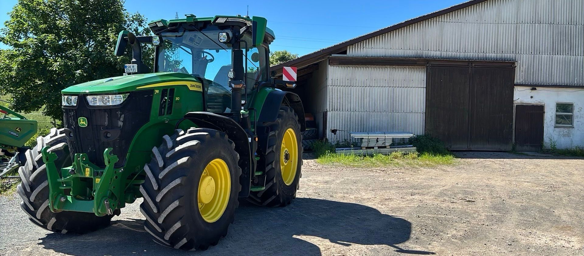 John Deere 7R 310 Tractor €184,000