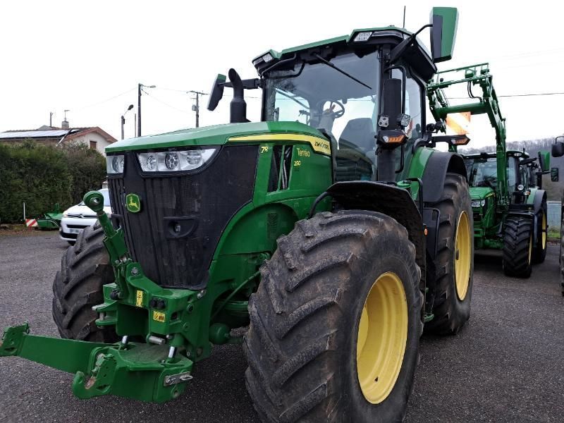John Deere 7R 250 Tractor