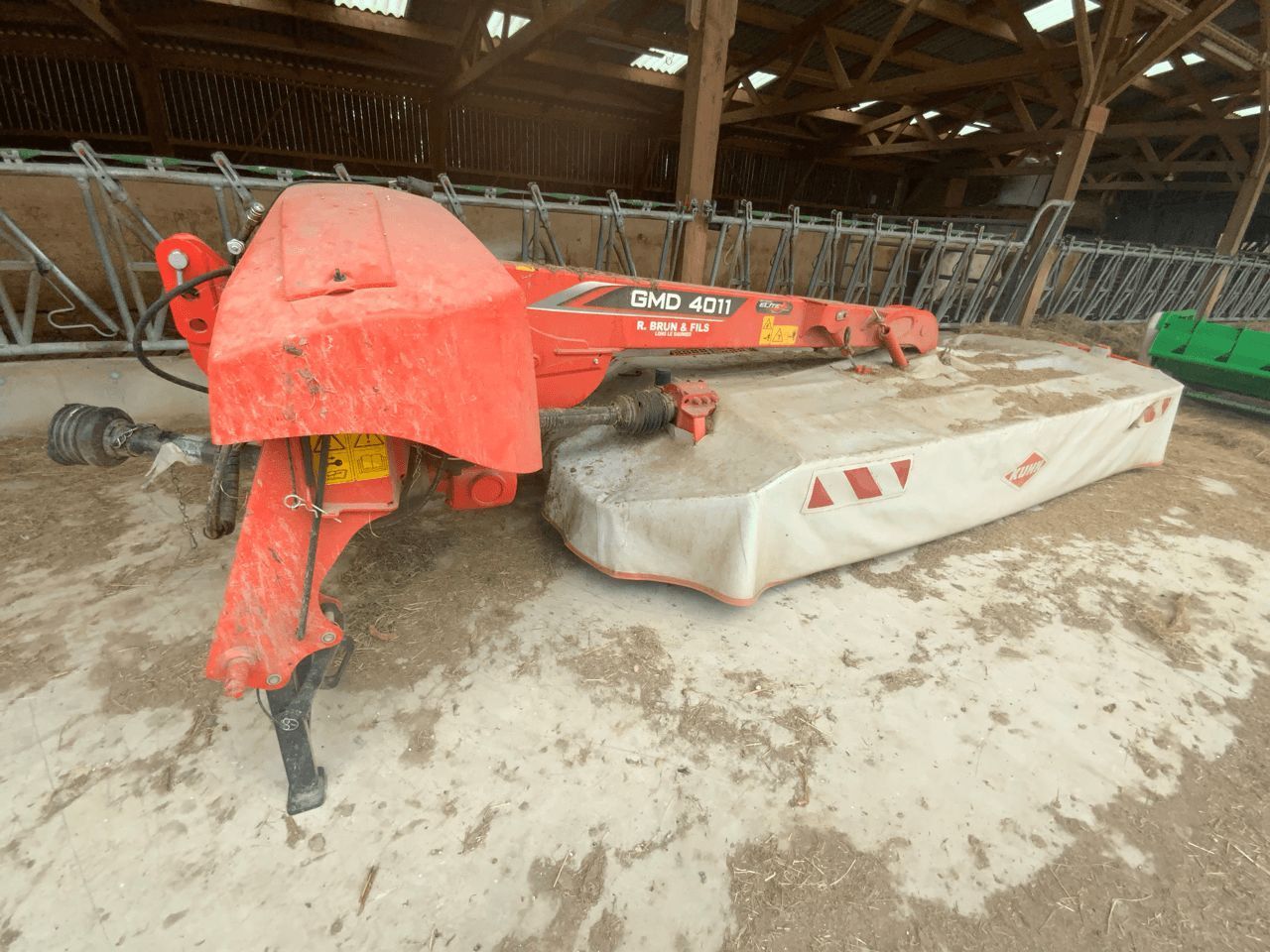 E-FARM: Kuhn GMD 4011 FF - Falciatrice - tosaerba - id NTTCNVZ - 12.500 € - Anno di costruzione: 2021 - Francia