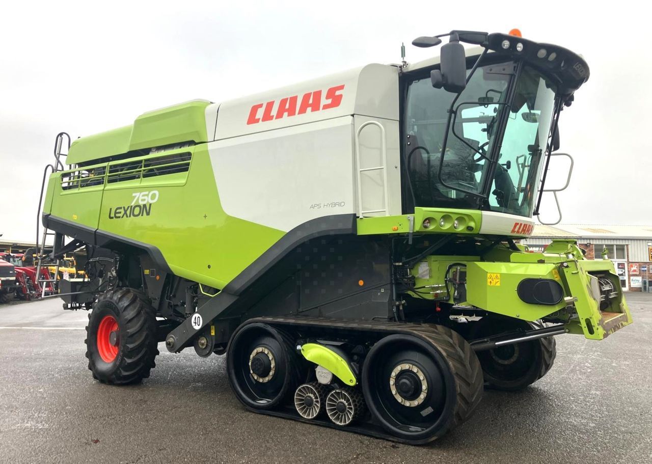 Claas Lexion 760 Combine harvester €137,834