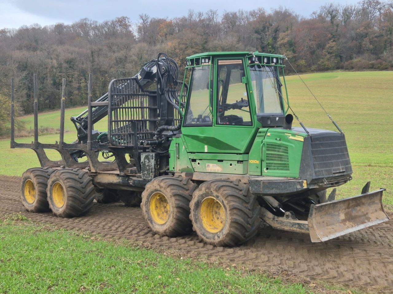 John Deere 1010 E Rückefahrzeug 92.000 €