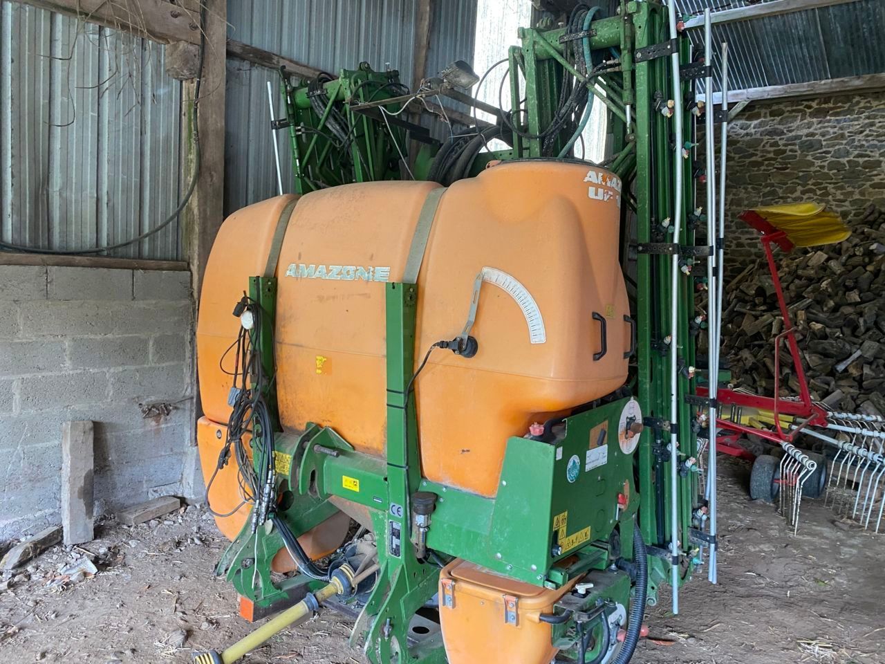 Amazone uf 1501 Sprayer €13,900