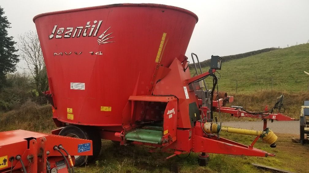 E-FARM: Jeantil mvv 14 - Mixer feeder - id Q45BJXG - €5,000 - Year of construction: 2007 - France