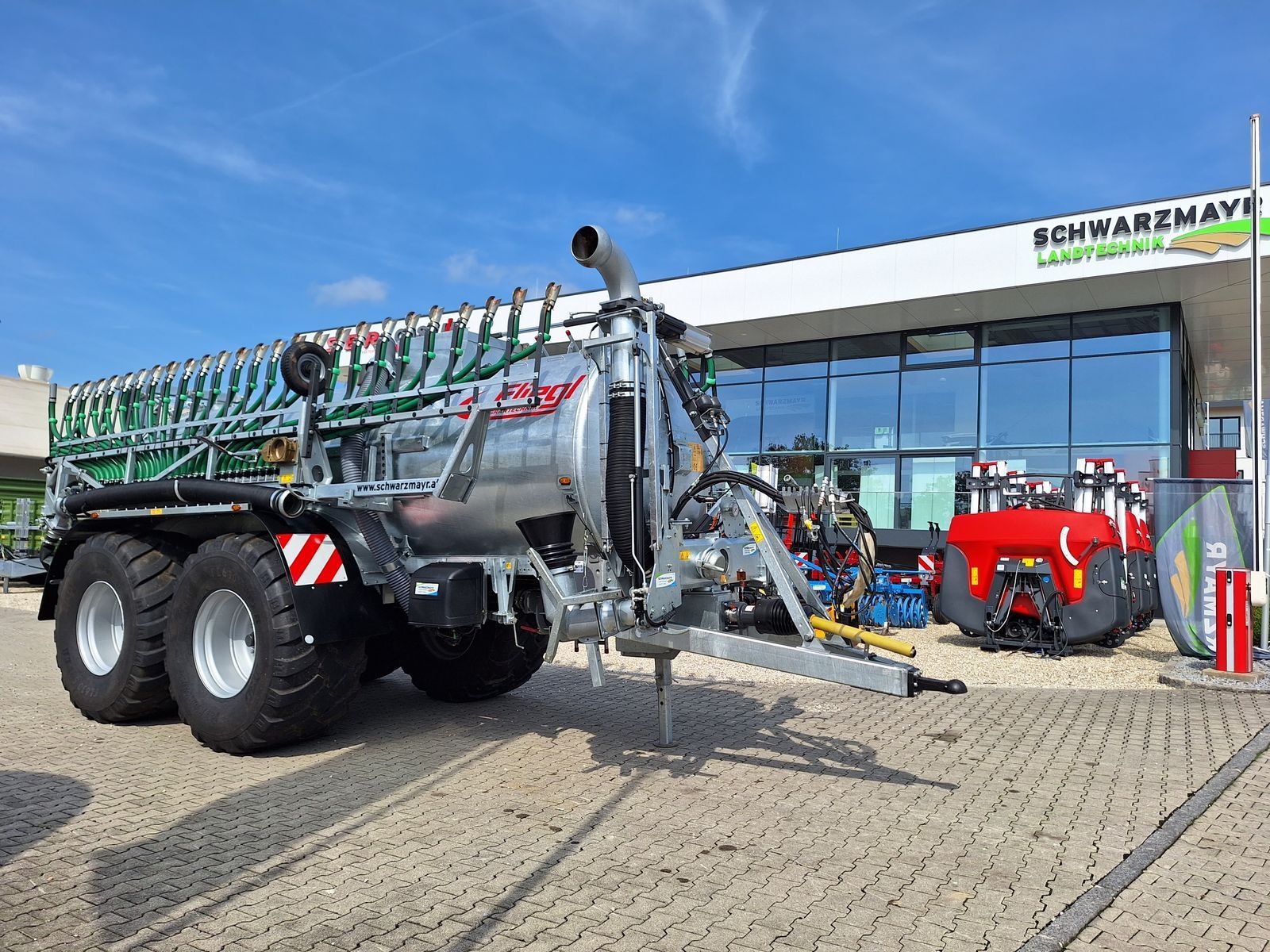 Fliegl pfw 12000 skate 150 Tanker €109,487