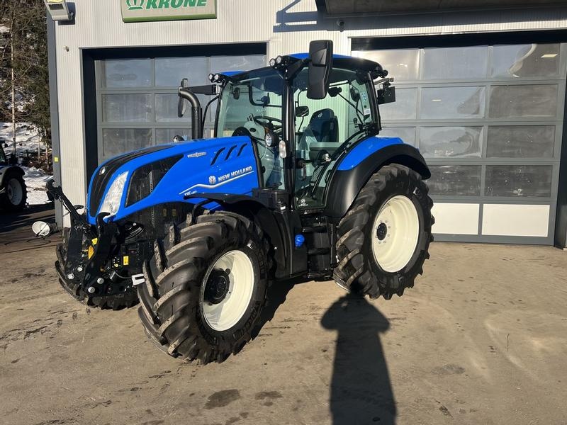 Traktor New Holland T5.120 U mit Druckluft