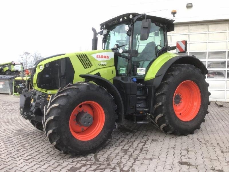 Claas Axion 830 CMATIC tractor €163,000