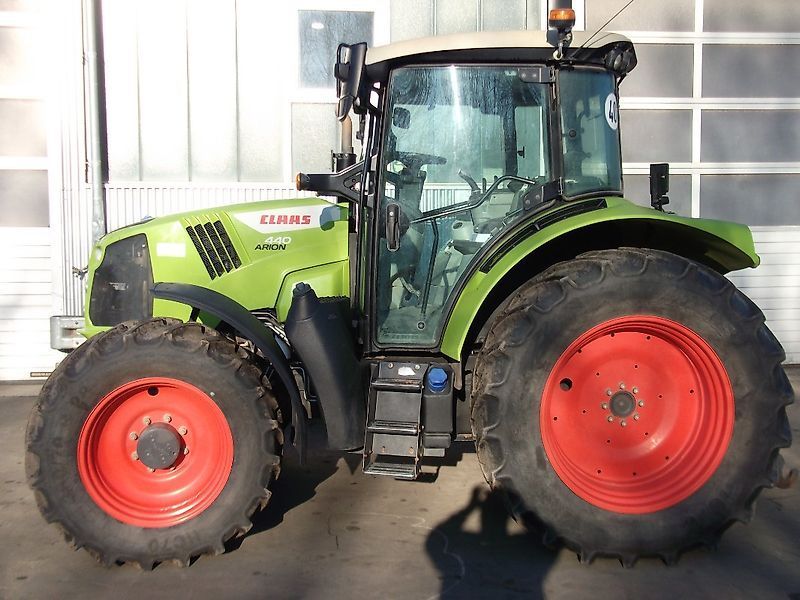 Claas Arion 440 Tractor €42,500