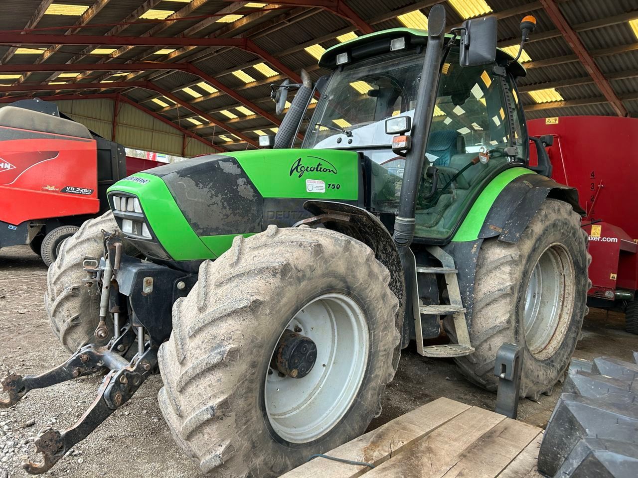 Deutz-Fahr Agrotron 150 Traktor 33.500 €