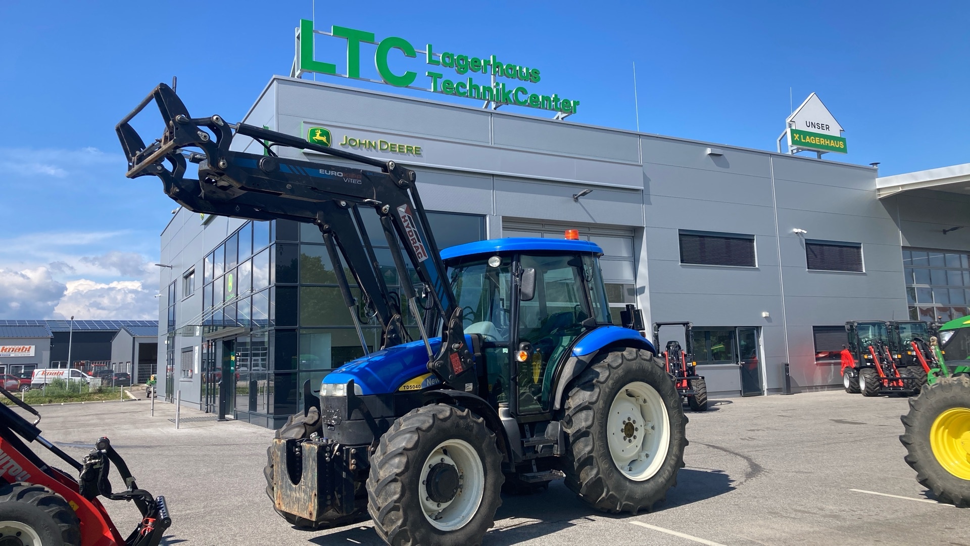 New Holland TD5040 tractor 25 750 €