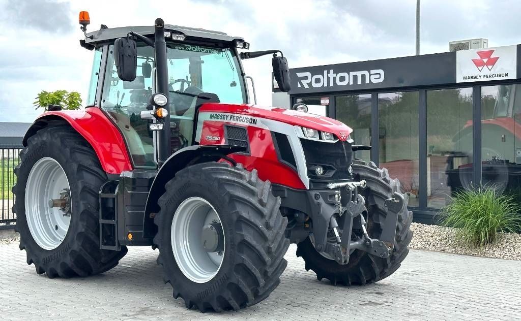 Massey Ferguson 7S.190 Tractor €115,327