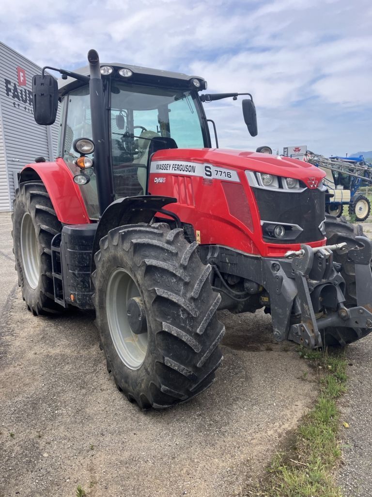 Massey Ferguson 7716 S Трактор 70 000 €