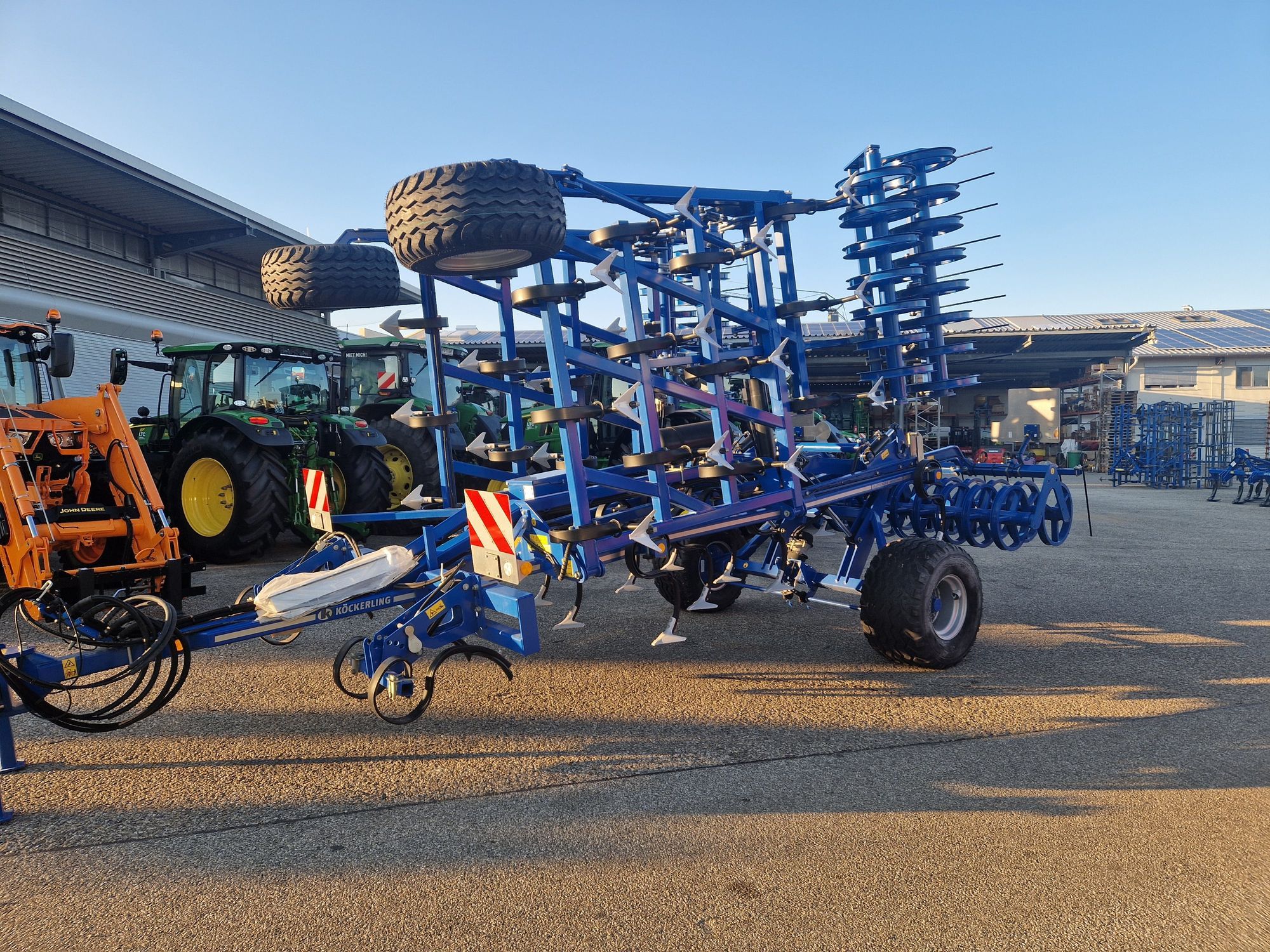 E-FARM: KÖCKERLING Allrounder profiline 600 - Cultivator - id XSQESNA - €47,000 - Year of construction: 2024 - Austria