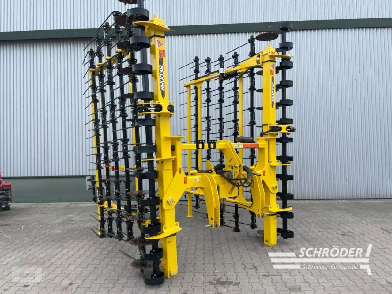 E-FARM: Bednar strohstriegel pro 750 - Autre matériel de fourrage  - id 7JNGGRA - 15 885 € - Année: 2022 - Allemagne