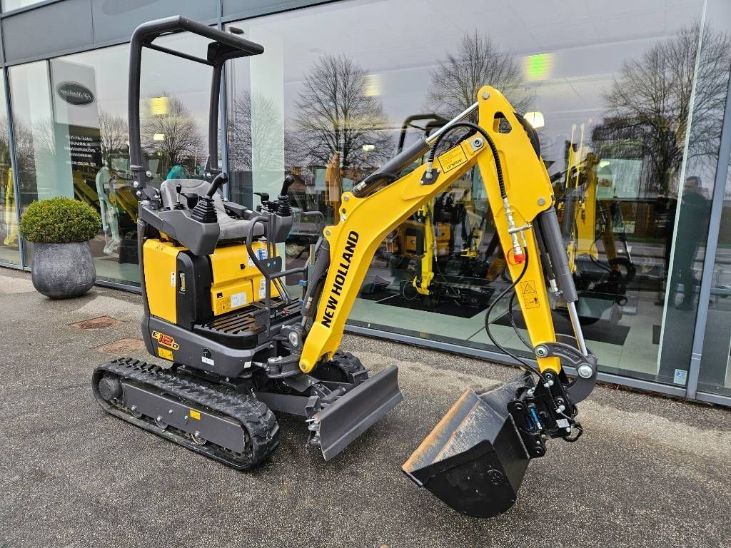 New Holland e12d Minikoparka 23 423 €