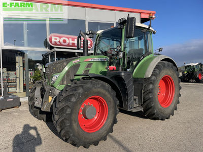 E-FARM: Fendt 724 Vario - Tractor - id PUVWSXP - €129,900 - Year of construction: 2013 - Engine hours: 4,588,Engine power (HP): 239,Austria