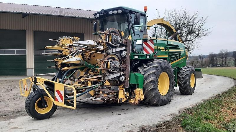E-FARM: John Deere 7550 i - Self propelled forage harvester - id IYMWBBL - €67,000 - Year of construction: 2010 - Engine hours: 5,830,Germany