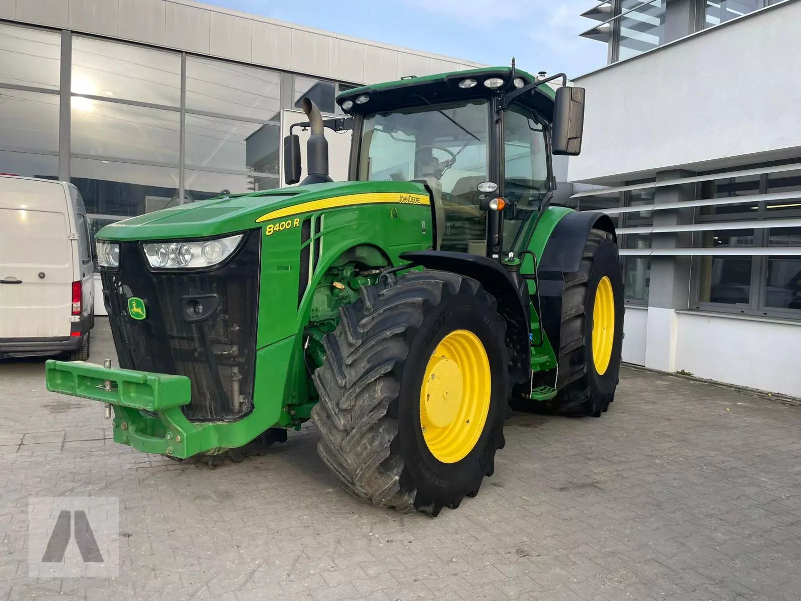 John Deere 8400 R Traktor