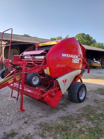 E-FARM: Welger RP 435 - Ballenpresse - id 1UYTM1M - 20.000 € - Baujahr: 2007 - Ballenanzahl: 16.000,Frankreich