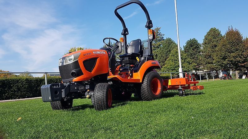 E-FARM: Kubota bx231 - Traktor - id VCHCA16 - 14 700 EUR - Gyártási év: 2023 - Motor teljesítménye (LE): 22,Németország