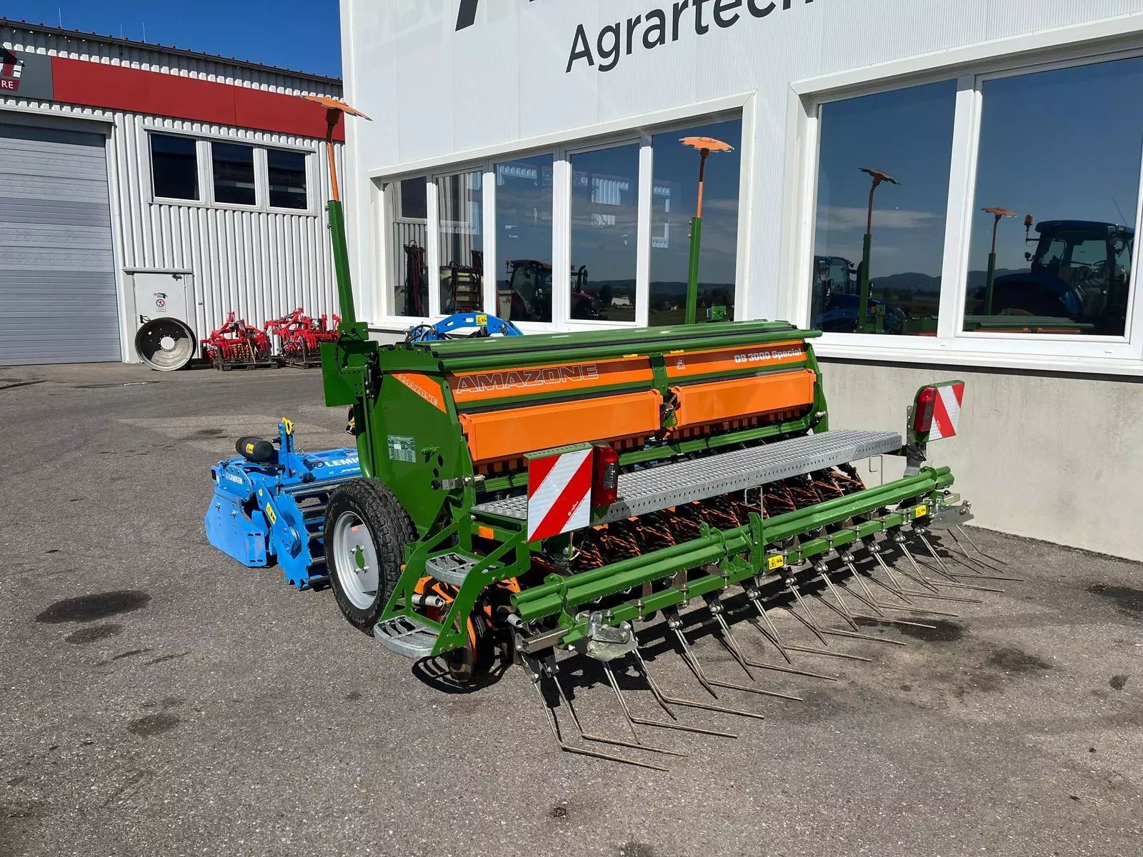 Amazone d 9 / 3000 special Drill €31,000