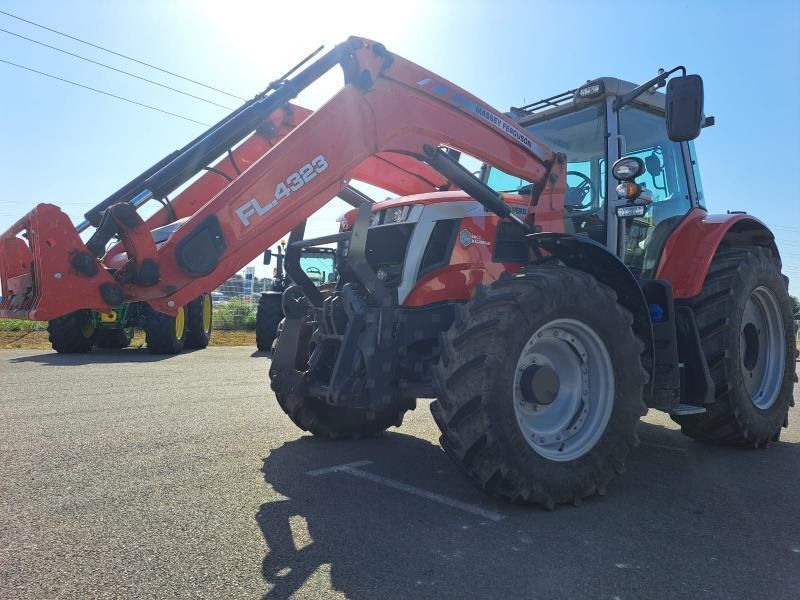 E-FARM: Massey Ferguson 6S.135 - Tracteur - id KHTMRCV - 85 000 € - Année: 2023 - Lecture du nombre d'heure: 1 372,France