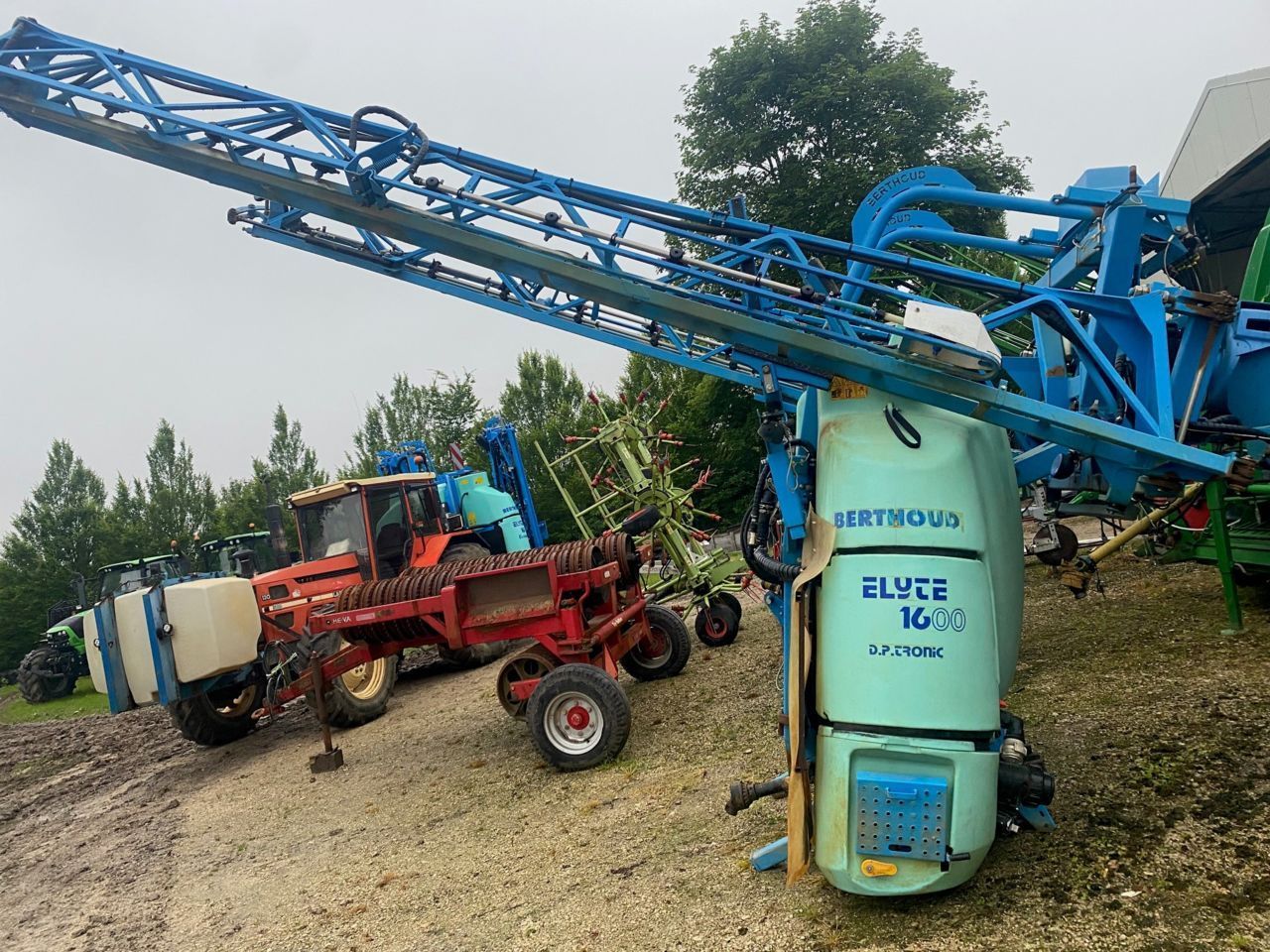 E-FARM: Berthoud elyte 1600 dp tronic - Pulvérisateur - id WABWY31 - 10 000 € - Année: 2011 - France