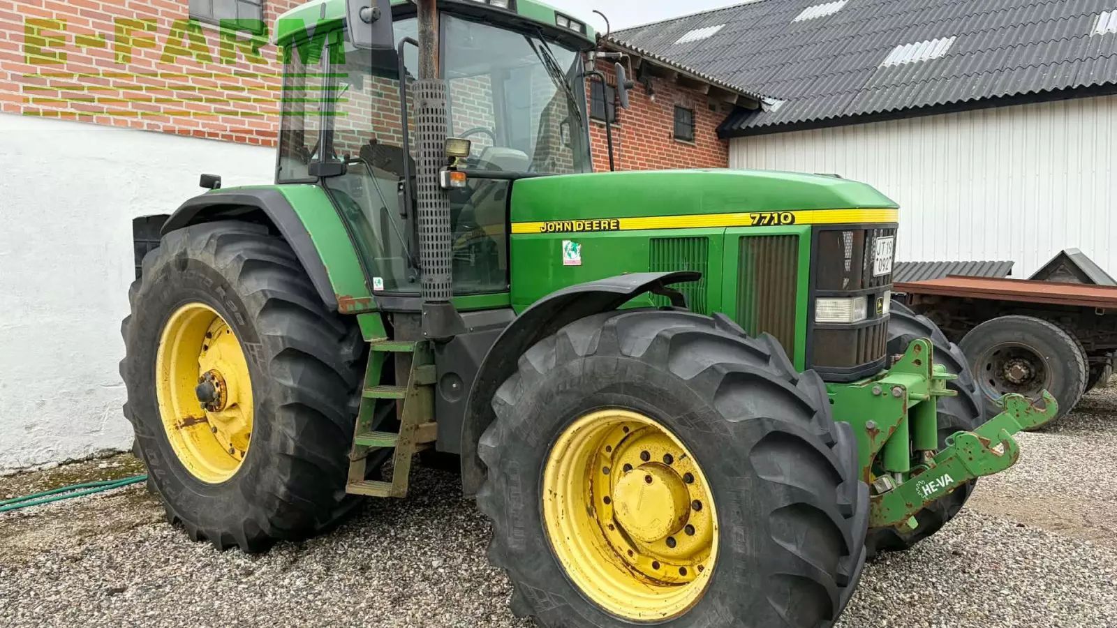 John Deere 7710 Traktor 31.446 €