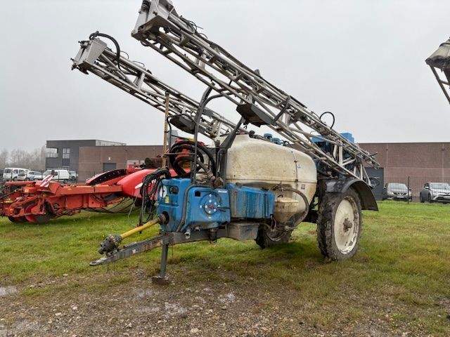 E-FARM: Evrard meteor 3400 - Sprayer - id IDNUHRN - €22,500 - Year of construction: 2008 - France