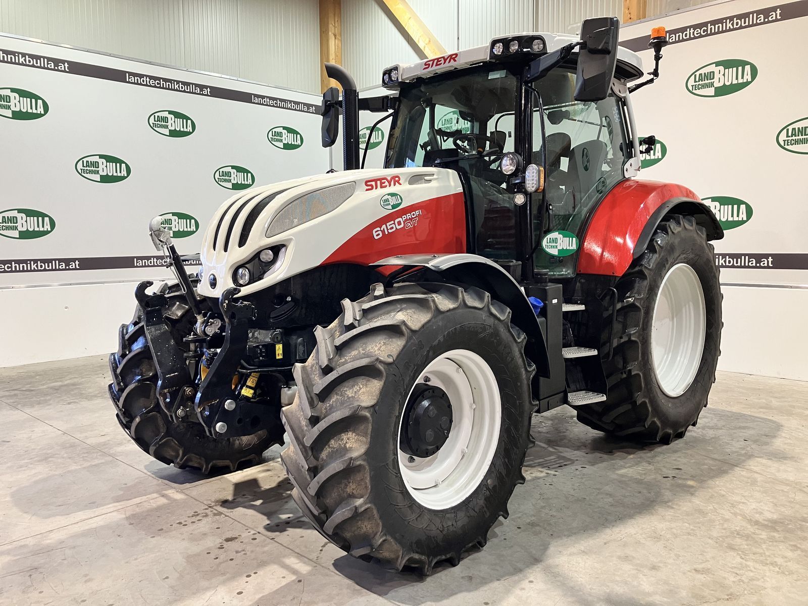 E-FARM: Steyr Profi 6150 - Traktor - id QSDJQDI - Baujahr: 2024 - Abgelesene Motorstunden: 1.000,Motorleistung (PS): 158,Österreich