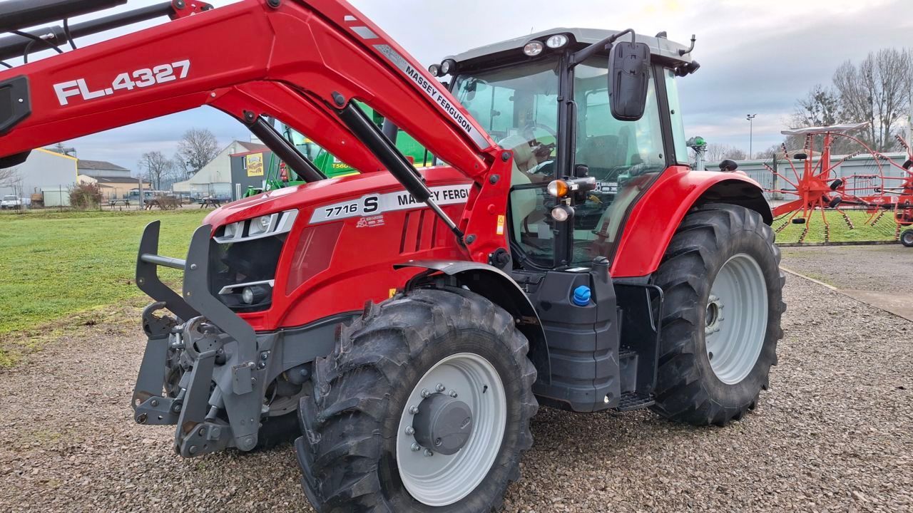 E-FARM: Massey Ferguson 7716S - Traktor - id 18YYHWF - 108.000 € - Baujahr: 2021 - Abgelesene Motorstunden: 1.770,Motorleistung (PS): 160,Frankreich